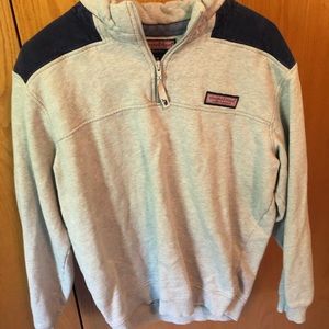 Vineyard vines sweatshirt